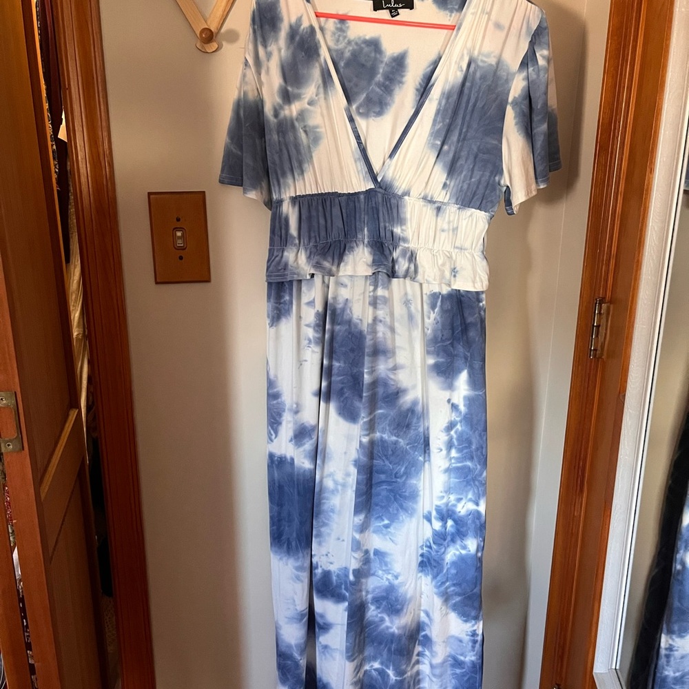 Lulus Blue and White Tie-Dye Maxi Dress